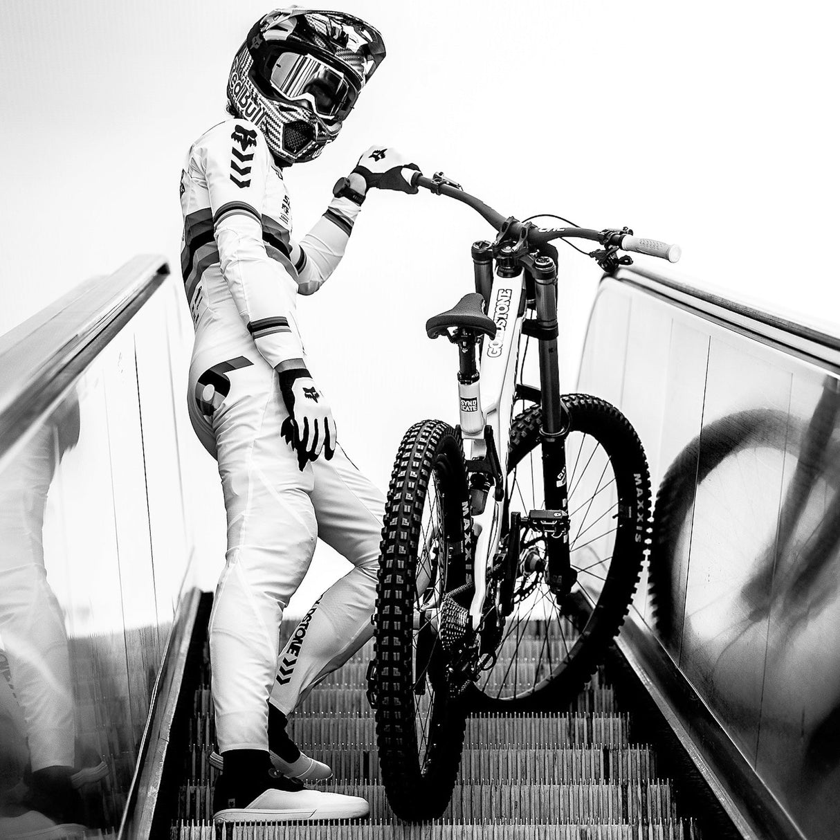 OneUp Goldstone Griffe