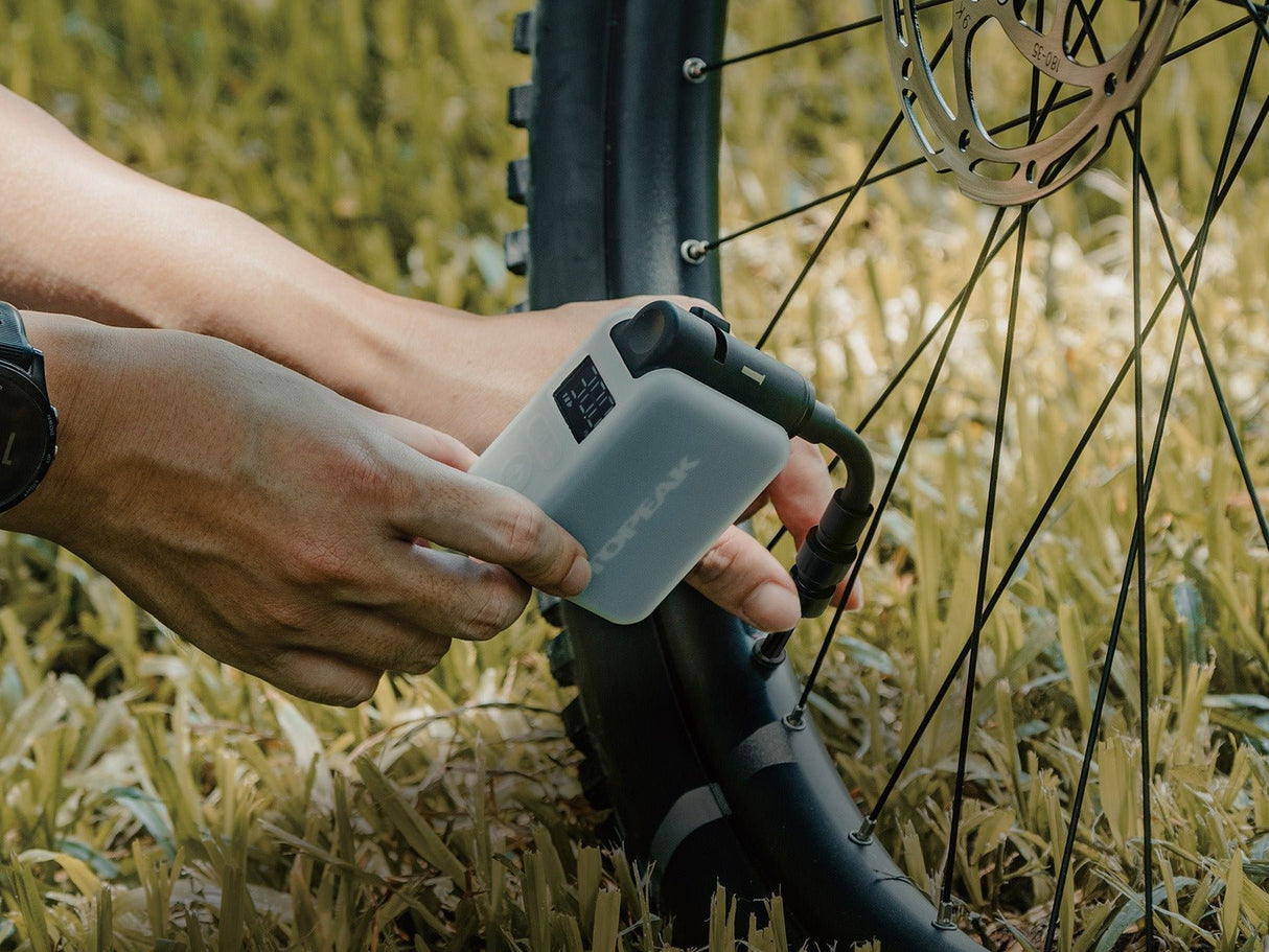 Topeak E-Booster Digital Minipumpe