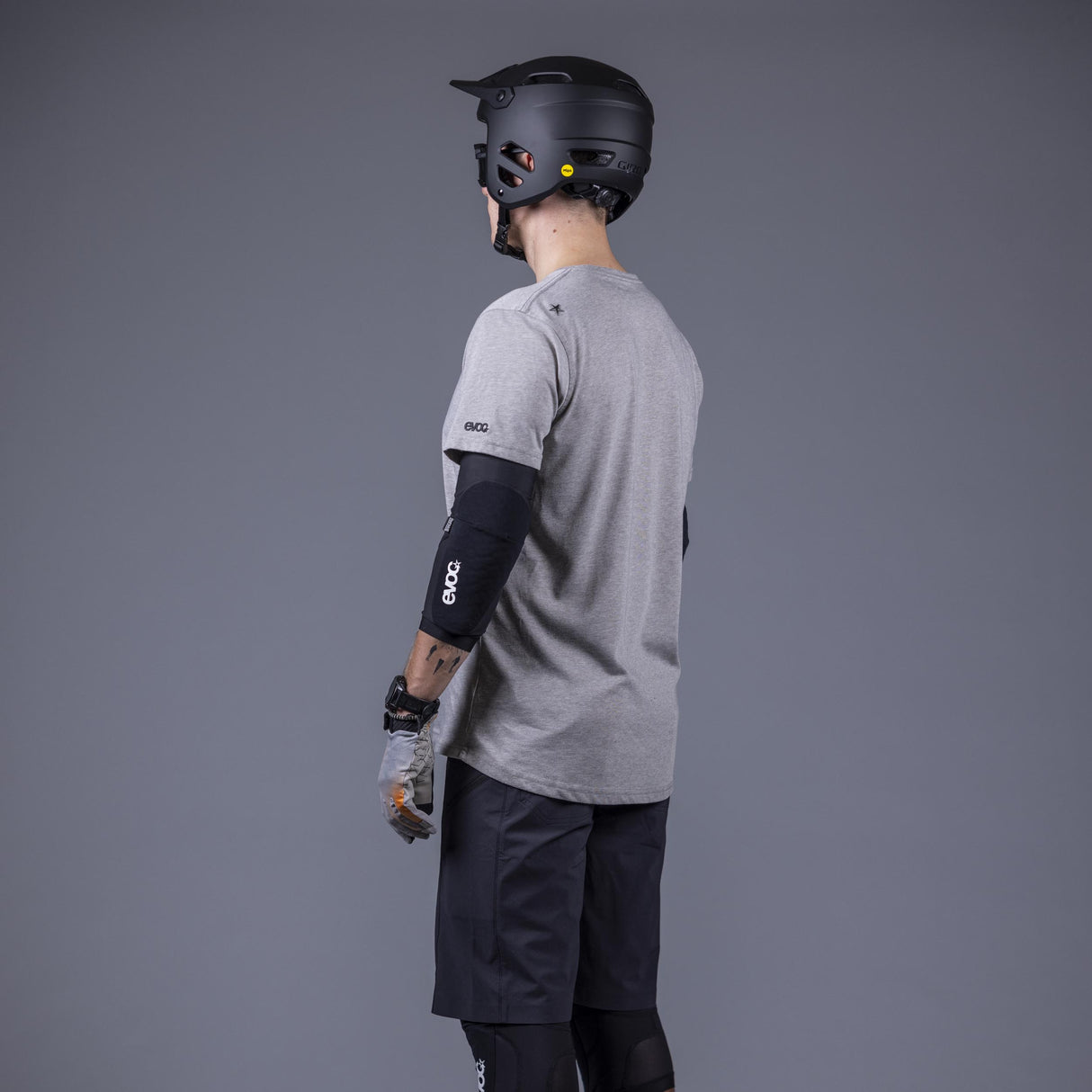 EVOC | Elbow Protector LS Flex Lite - Bei 2-Cycle GmbH Freiburg entdecken!
