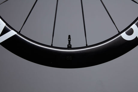 No. 6 Racing Wheels | 52/58 Superlight Aero - Bei 2-Cycle GmbH Freiburg entdecken!