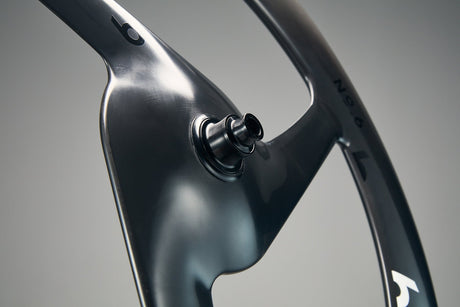 No. 6 Racing Wheels | A3RO Tri-spoke - Bei 2-Cycle GmbH Freiburg entdecken!