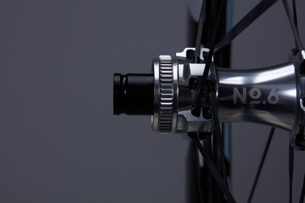 No. 6 Racing Wheels | 52/58 Superlight Aero - Bei 2-Cycle GmbH Freiburg entdecken!