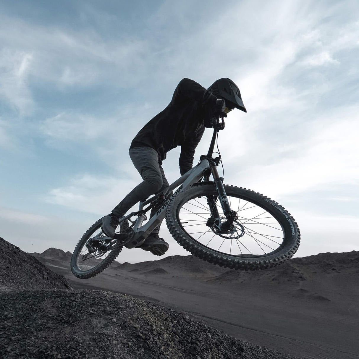 Amflow PX Carbon Pro 700 Wh