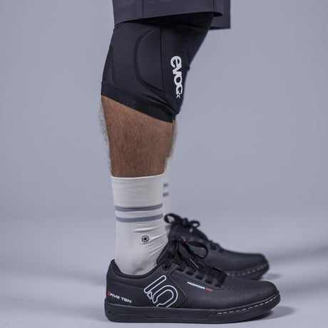 EVOC | Knee Protector LS Flex Lite - Bei 2-Cycle GmbH Freiburg entdecken!