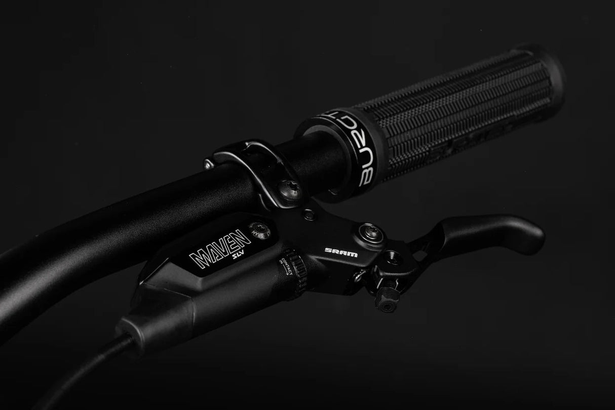 V10 8 CC DH X01 - 2027